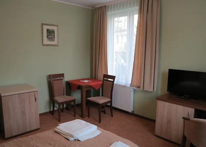 Rofel Goscinne Quarto em Acomodações Particulares *